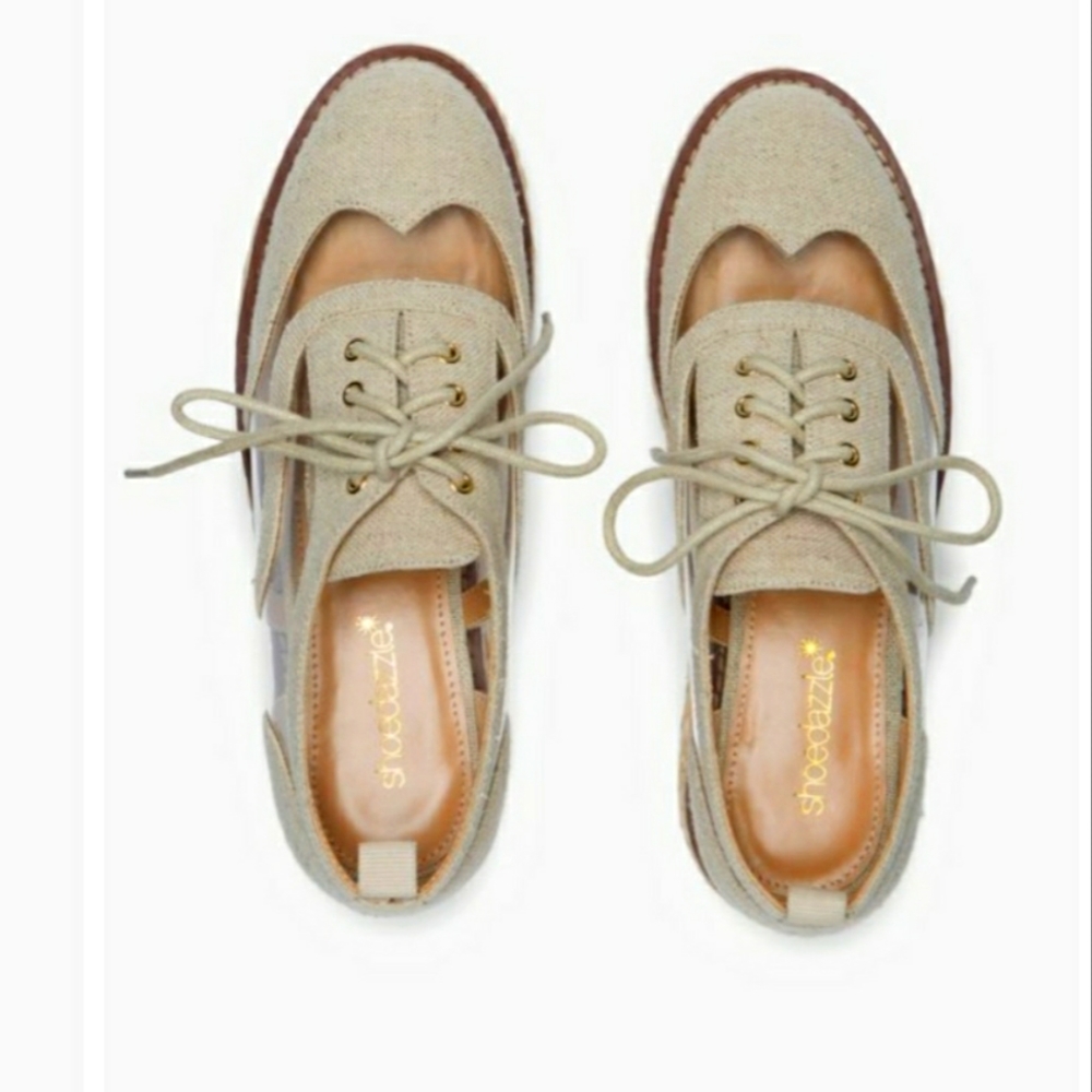 Oxford Flatform Sheela Cut-Out